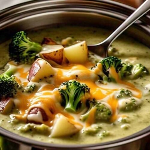 Crockpot Creamy Cheese Broccoli Potato Soup Recipe